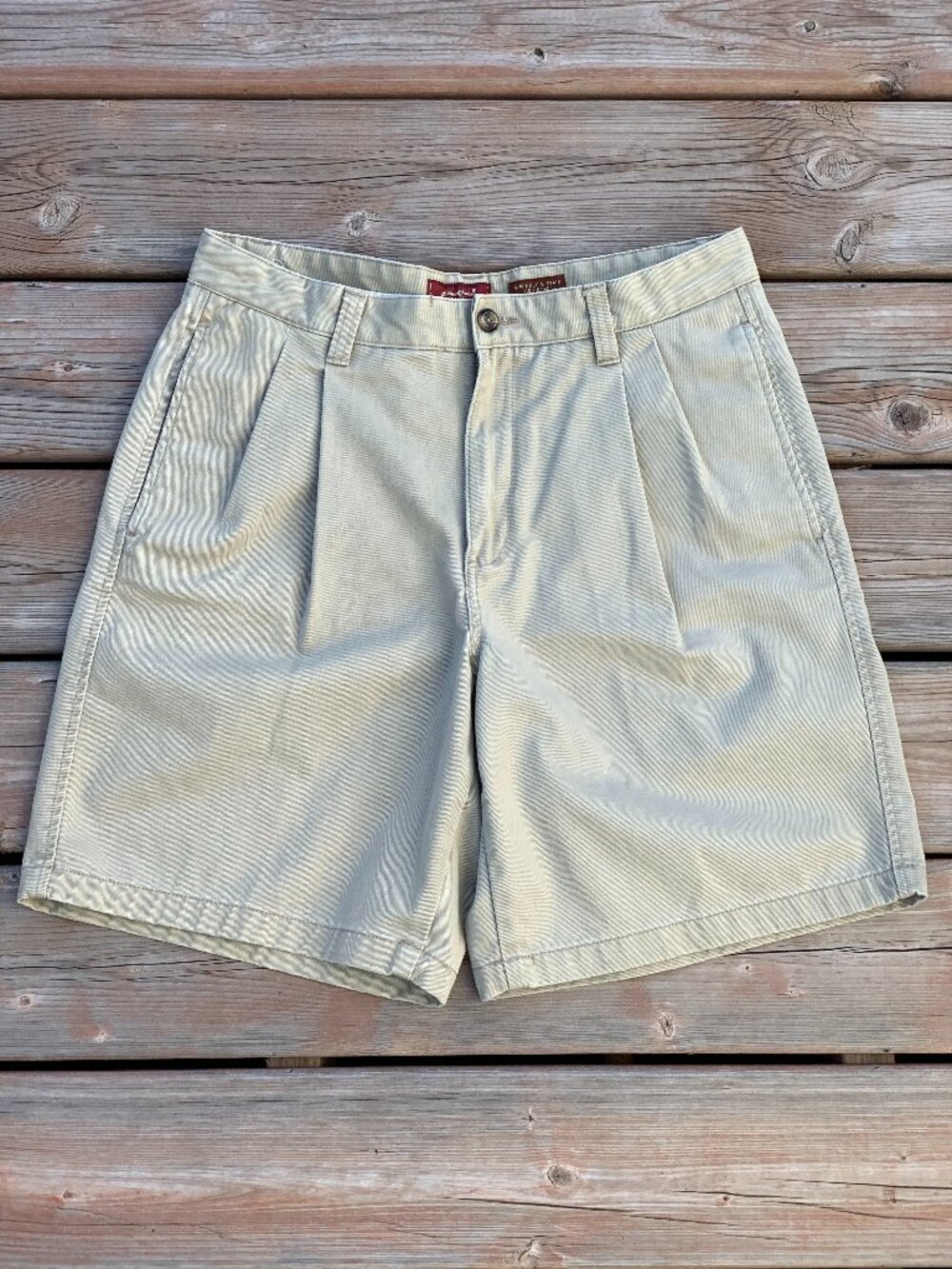 Vintage 80s 90s Eddie Bauer Shorts 34 Tan Khaki 100% Cotton Pleated Casual Chino